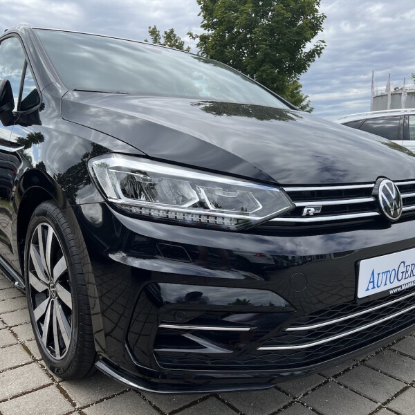 Volkswagen Touran из Германии (75543)