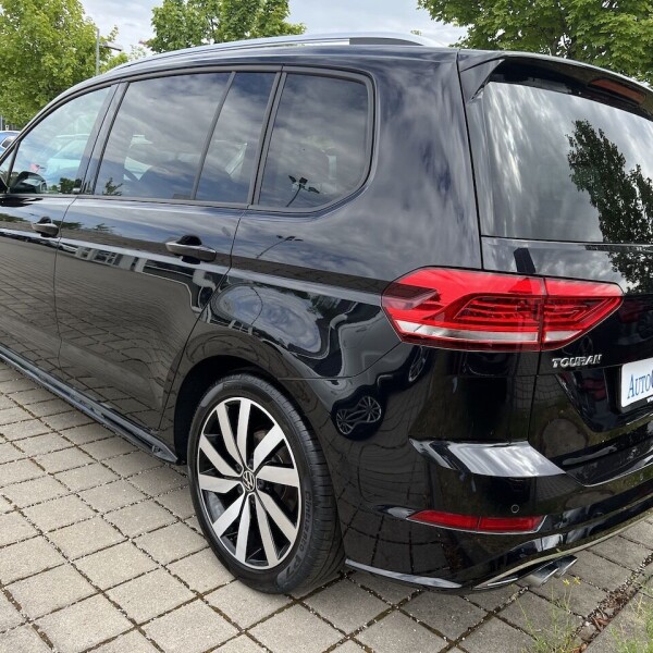 Volkswagen Touran из Германии (75553)
