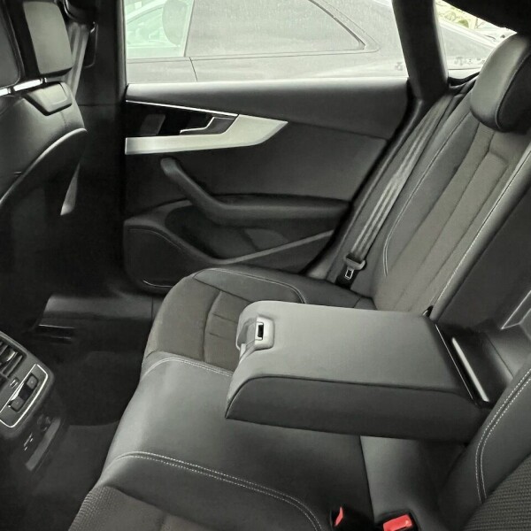 Audi A5  из Германии (75652)