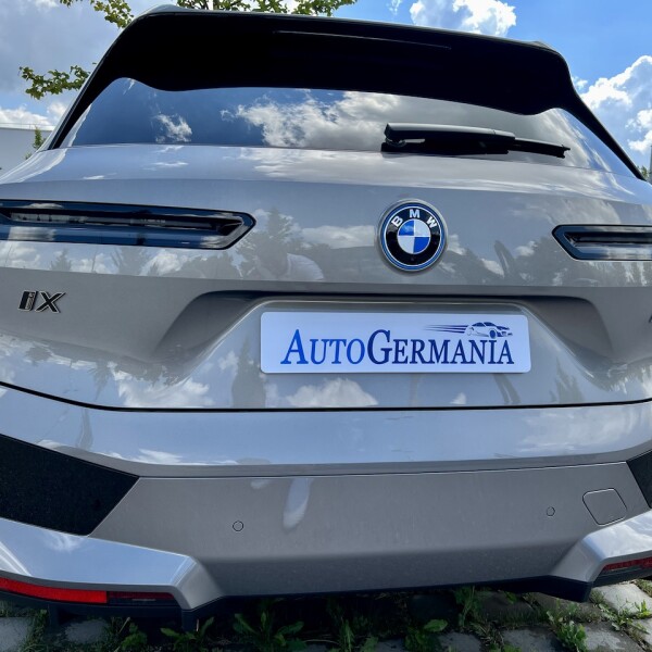 BMW iX из Германии (75821)
