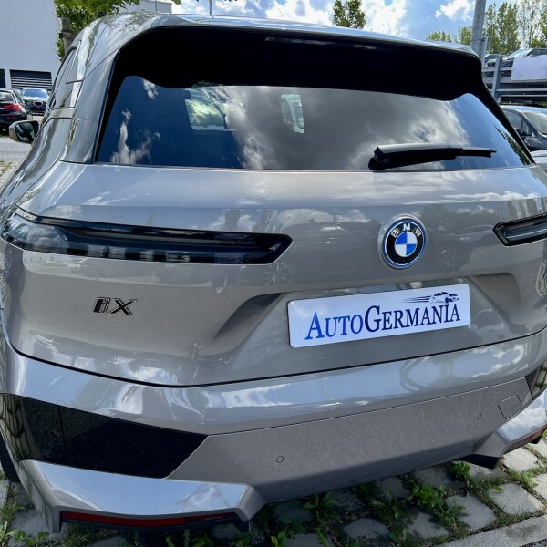 BMW iX из Германии (75810)