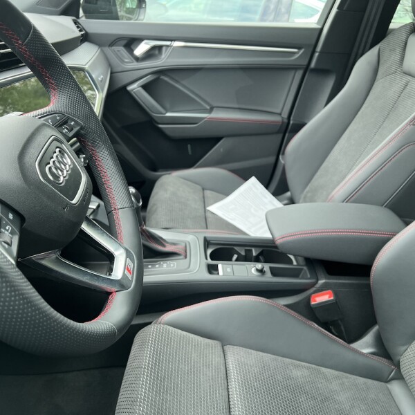 Audi Q3 из Германии (75856)