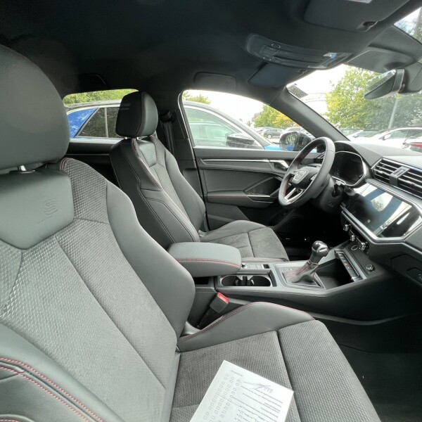 Audi Q3 из Германии (75849)