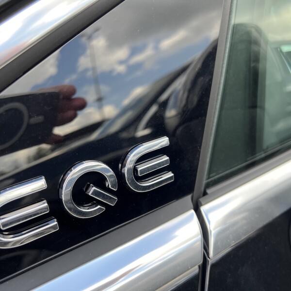 Mercedes-Benz EQE из Германии (75981)