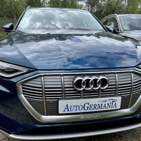 Audi e-tron из Германии (75988)