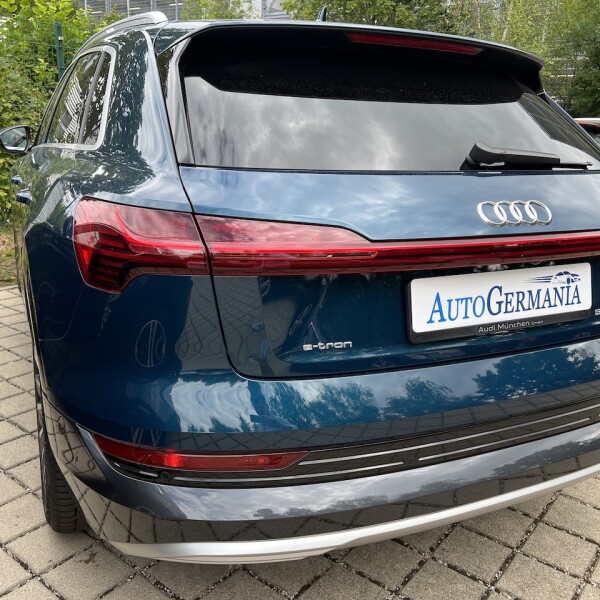 Audi e-tron из Германии (75994)