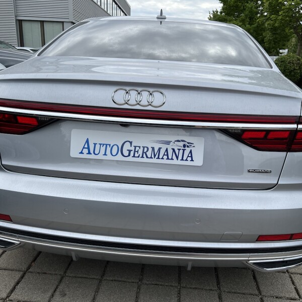 Audi A8  из Германии (76114)
