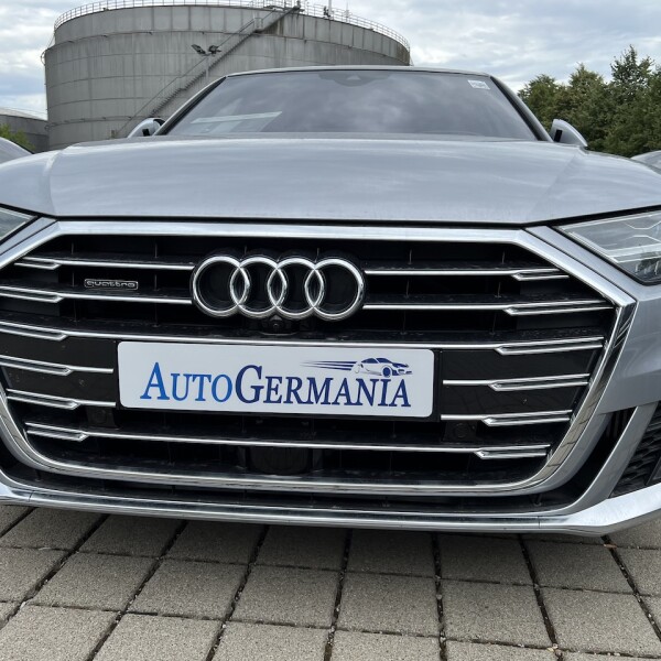 Audi A8  из Германии (76104)