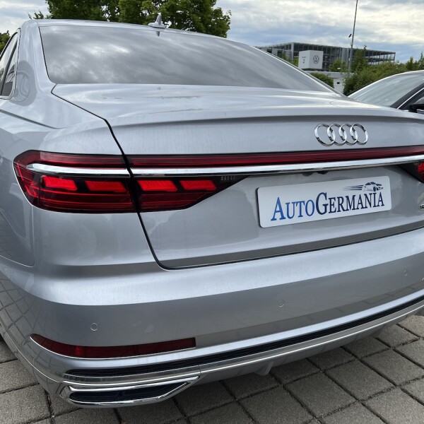 Audi A8  из Германии (76113)