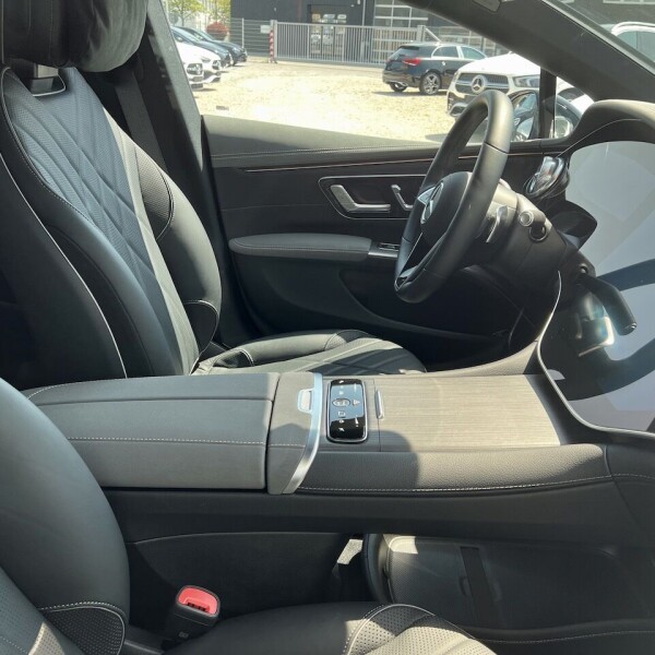 Mercedes-Benz EQS из Германии (76500)
