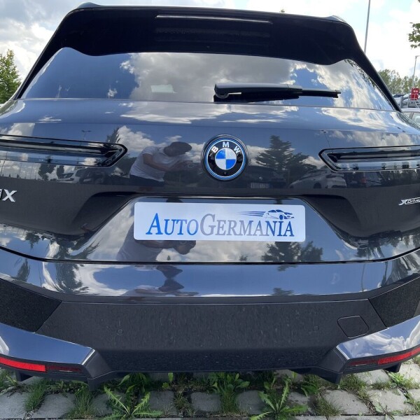 BMW iX из Германии (76574)