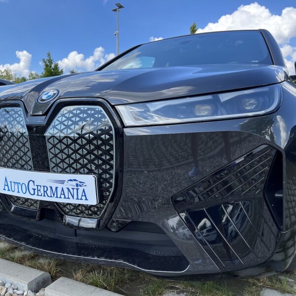 BMW iX из Германии (76569)
