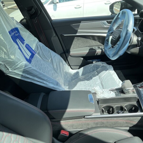 Audi RS6 из Германии (76630)