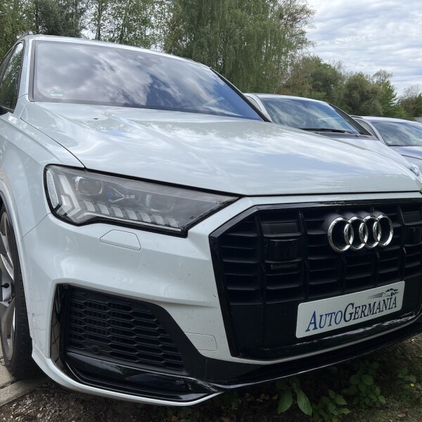 Audi Q7 из Германии (76697)