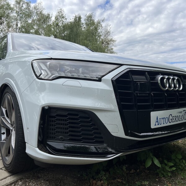 Audi Q7 из Германии (76698)
