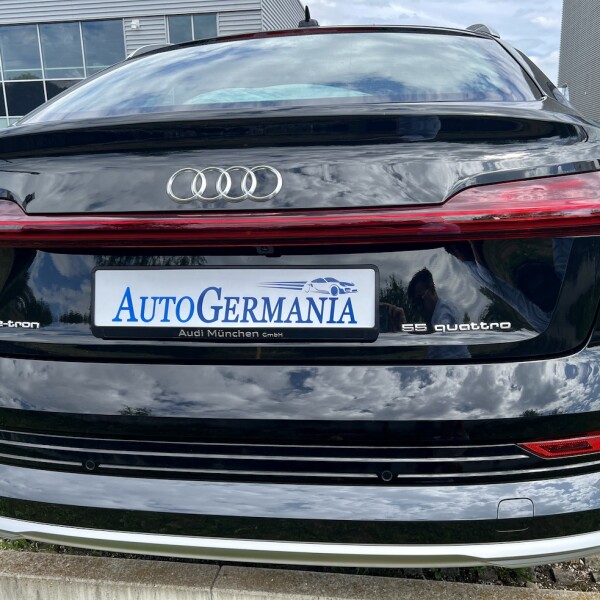 Audi e-tron из Германии (76820)