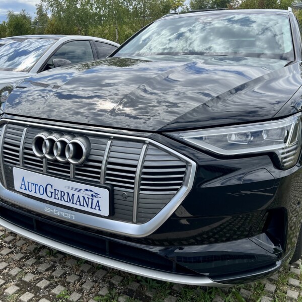 Audi e-tron из Германии (76828)