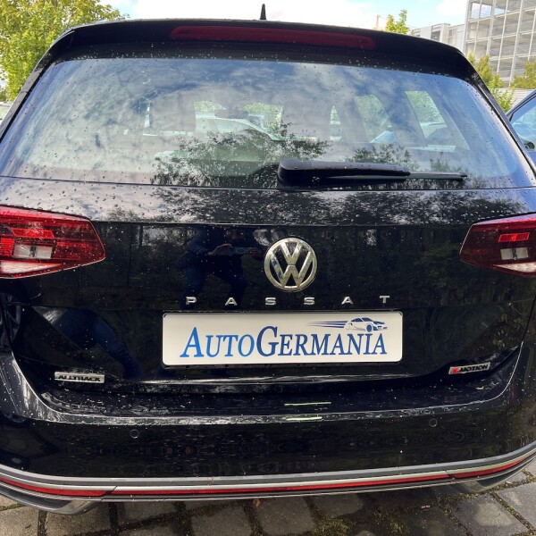 Volkswagen Alltrack из Германии (77029)