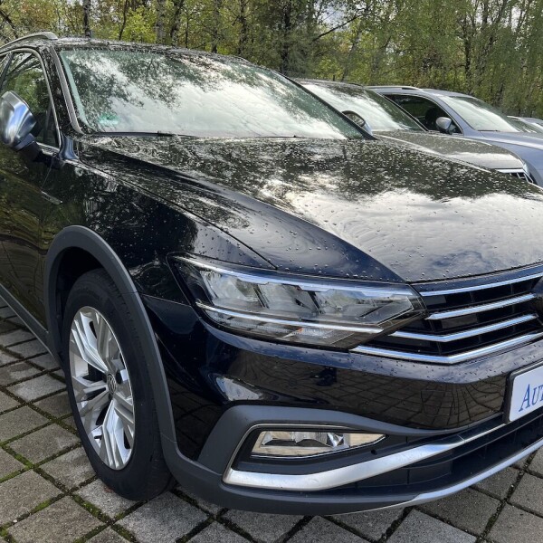 Volkswagen Alltrack из Германии (77016)