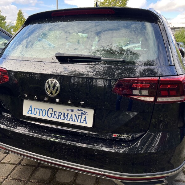 Volkswagen Alltrack из Германии (77031)