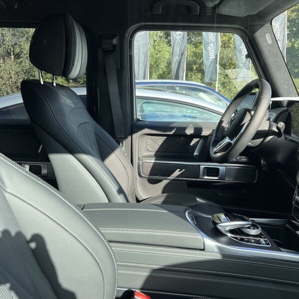 Mercedes-Benz G-Klasse из Германии (77536)