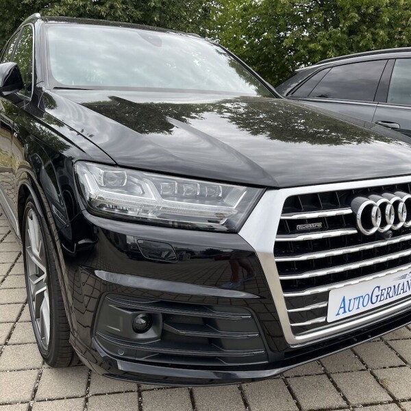 Audi Q7 из Германии (77555)