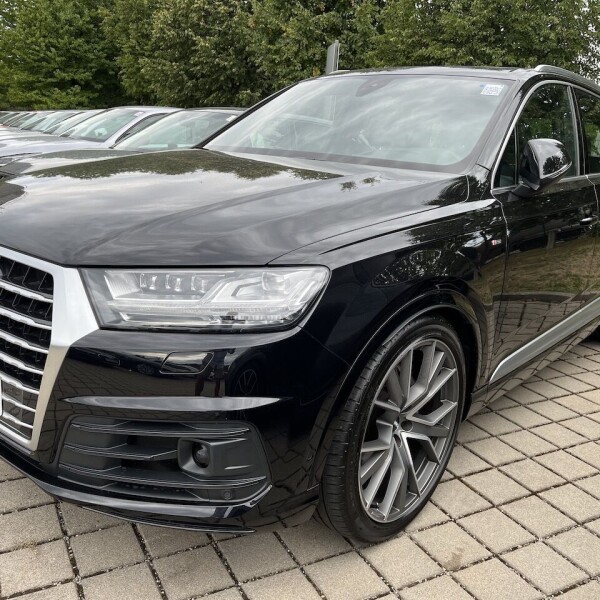 Audi Q7 из Германии (77553)