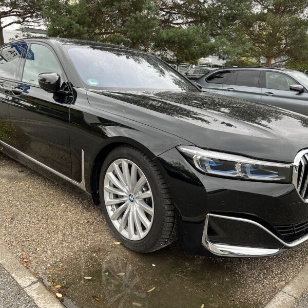 BMW 7-серии из Германии (77601)