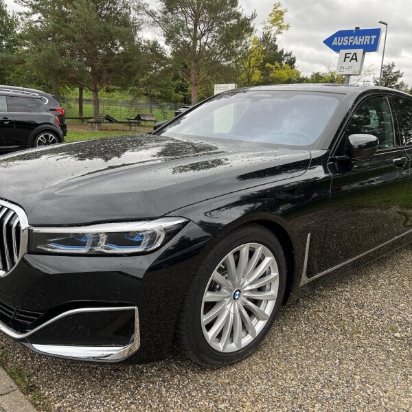 BMW 7-серии из Германии (77591)