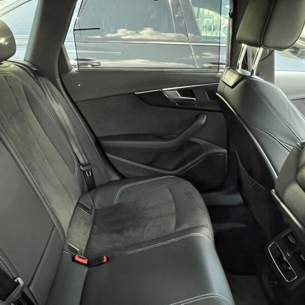Audi S4 из Германии (77696)