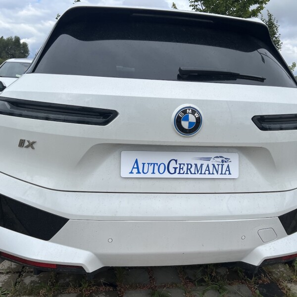 BMW iX из Германии (77821)