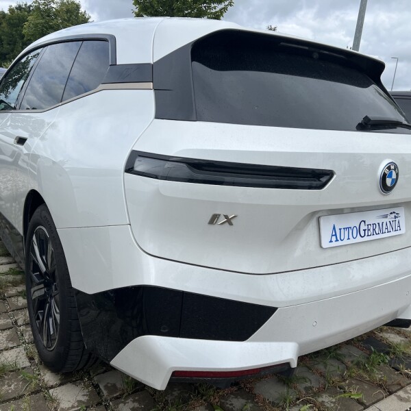 BMW iX из Германии (77822)