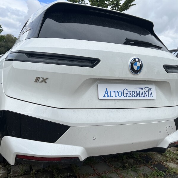 BMW iX из Германии (77825)