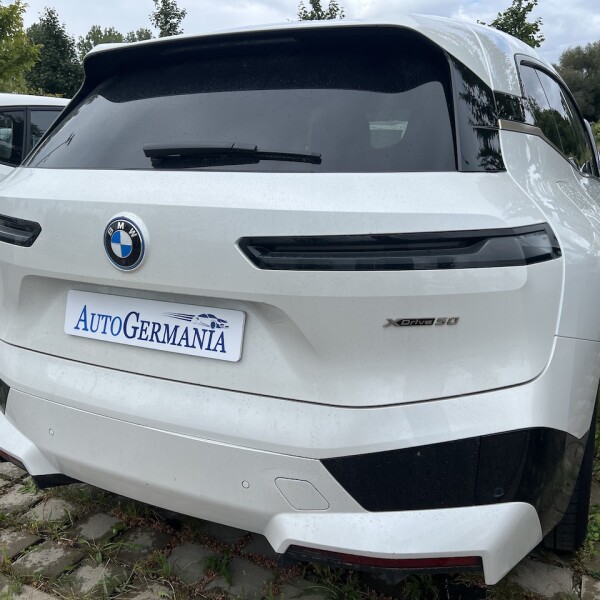 BMW iX из Германии (77819)