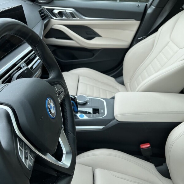 BMW i4 из Германии (78163)