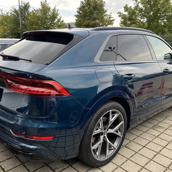 Audi Q8 из Германии (78223)