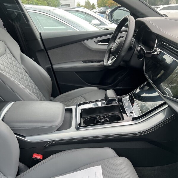 Audi Q8 из Германии (78233)