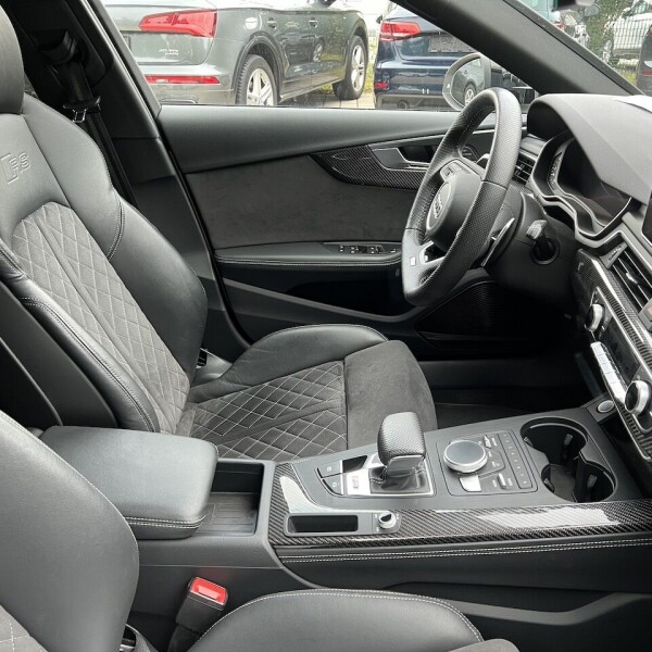 Audi RS4 из Германии (78794)