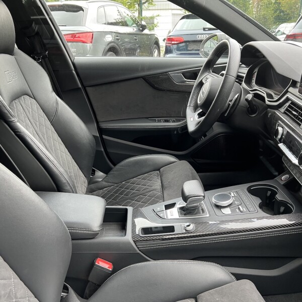 Audi RS4 из Германии (78795)