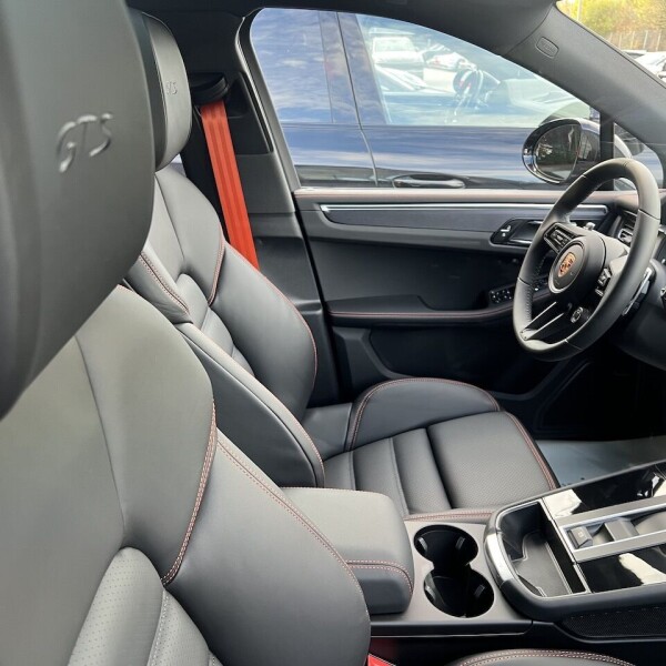 Porsche Macan из Германии (79222)