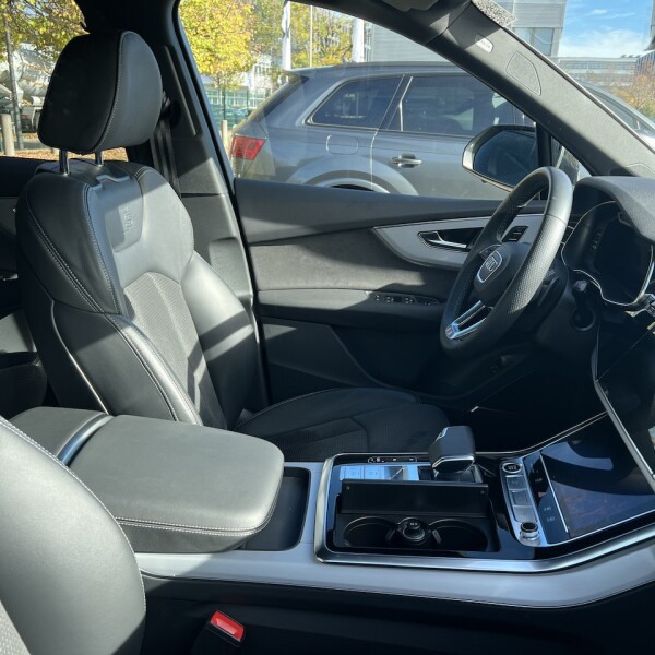 Audi Q7 из Германии (79755)