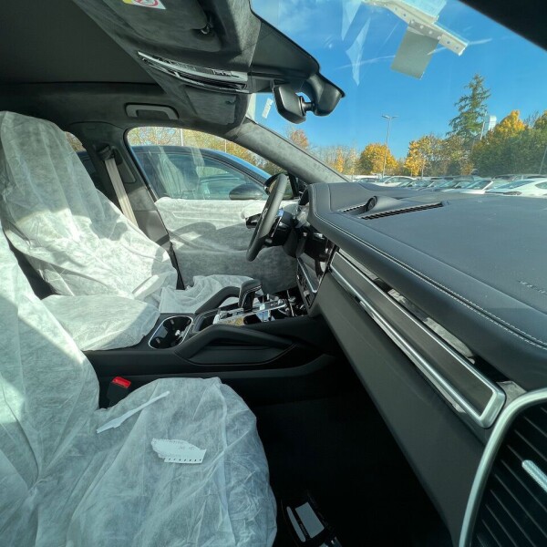 Porsche Cayenne из Германии (79790)