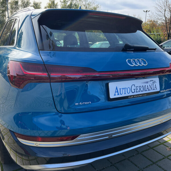 Audi e-tron из Германии (79891)