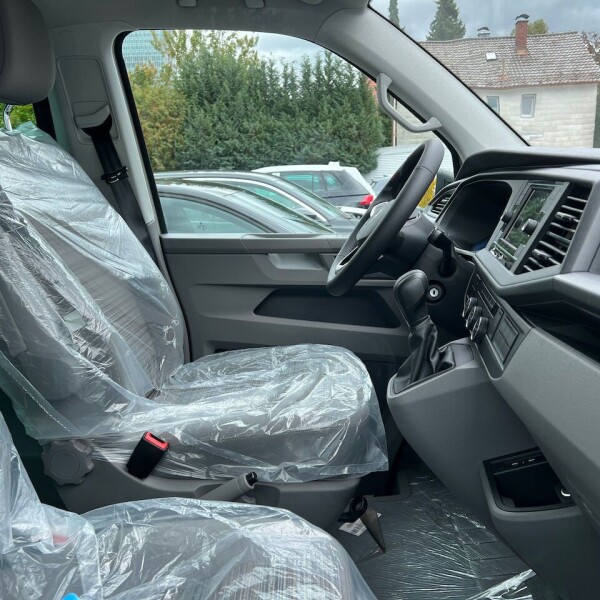 Volkswagen Multivan/Caravelle/Transporter из Германии (79930)