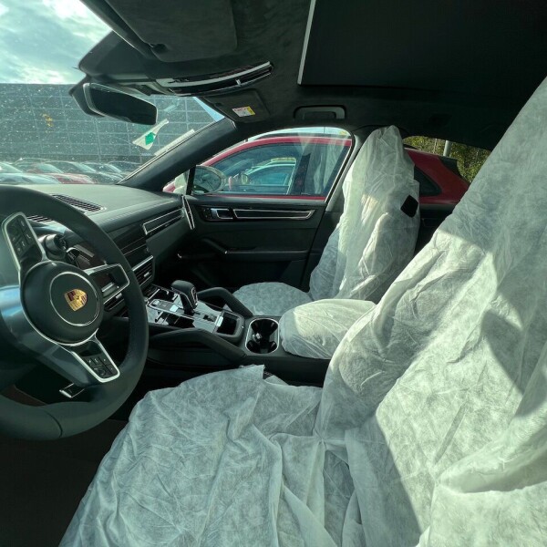 Porsche Cayenne из Германии (80735)