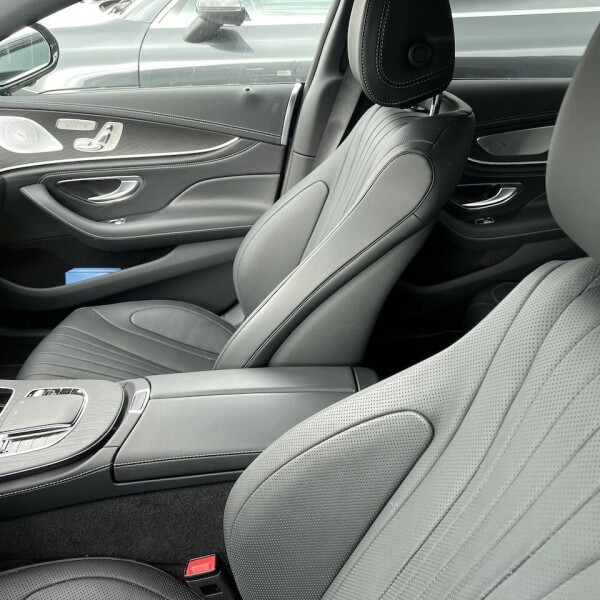 Mercedes-Benz CLS-Klasse из Германии (80843)