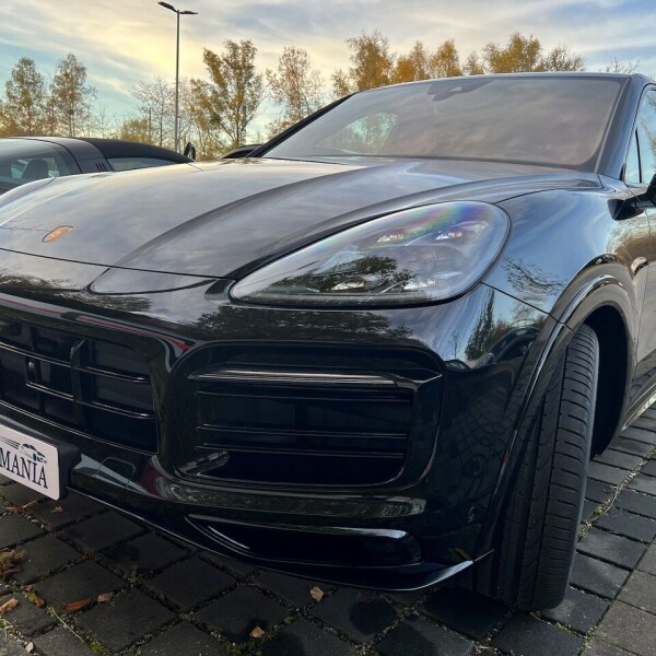 Porsche Cayenne из Германии (81070)