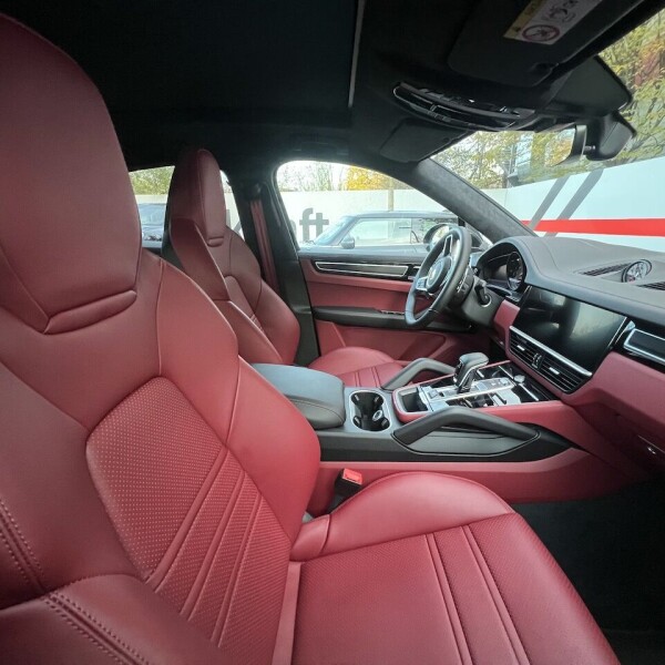 Porsche Cayenne из Германии (81085)