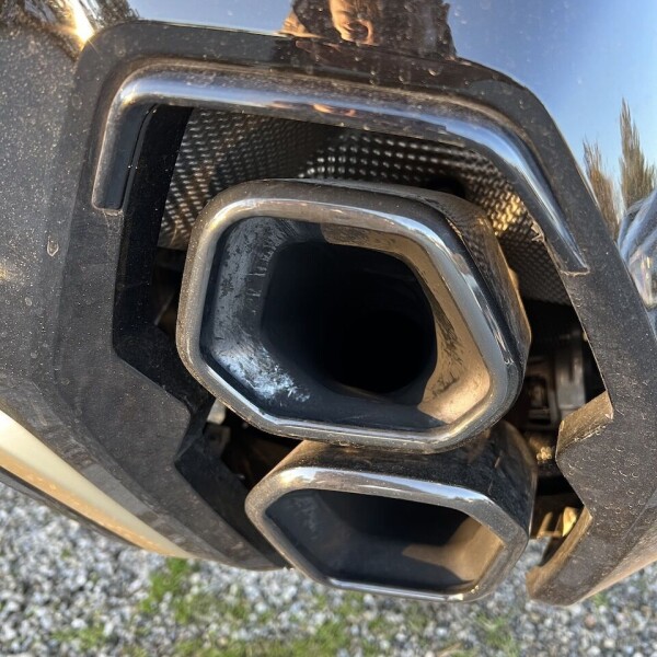 BMW XM из Германии (81151)