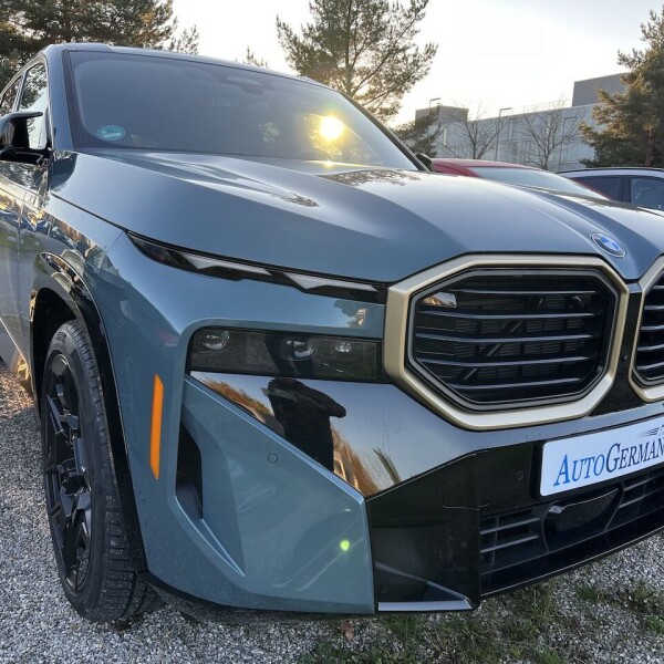 BMW XM из Германии (81112)